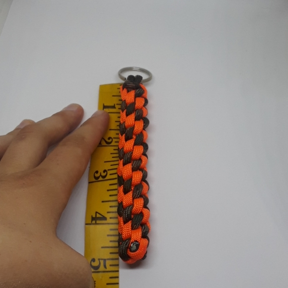 paracord keychain - Picture 3 of 4
